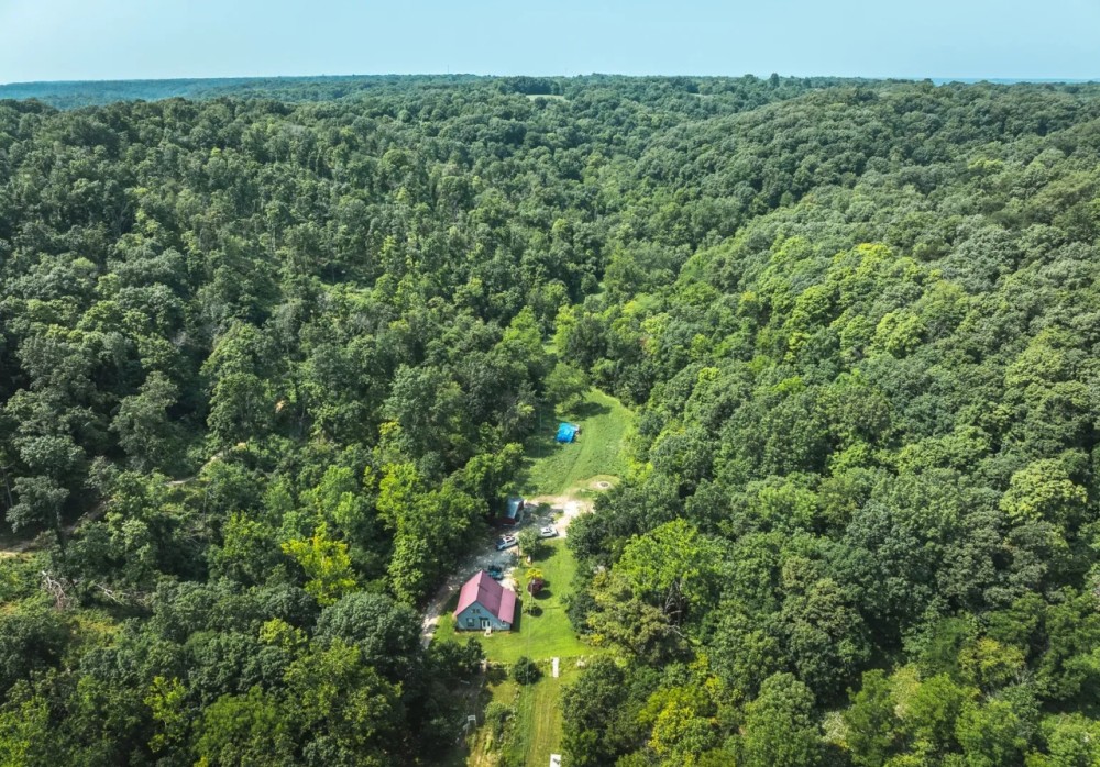 1213 Poor Farm Hollow Hardin IL featured image