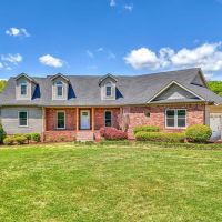 80-Acre Farm Luxury Home in Pulaski Tennessee for Sale images 4