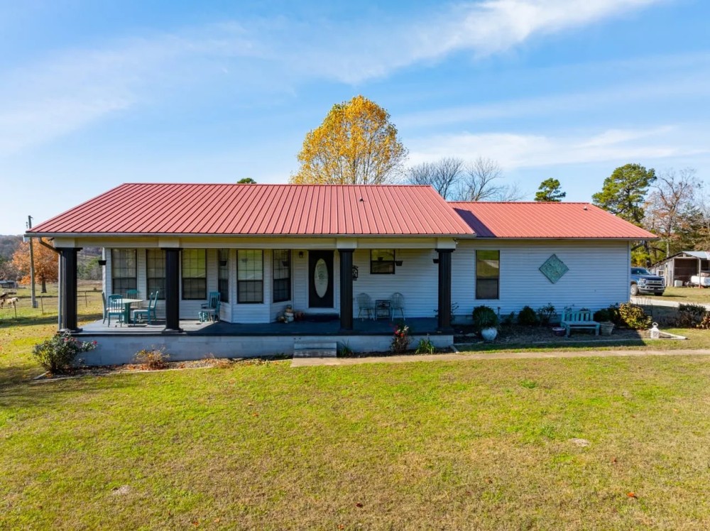 20 - Acre Cattle Farm with a 3 Bed 2 Bath Home Izard County Mount Pleasant Arkansas featured image