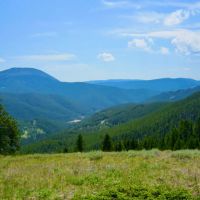 Prominent Pioneer Ridge Acreage