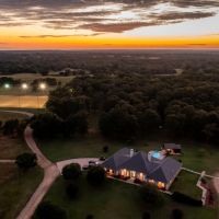 Luxury Horse Ranch with Lighted Roping Arena