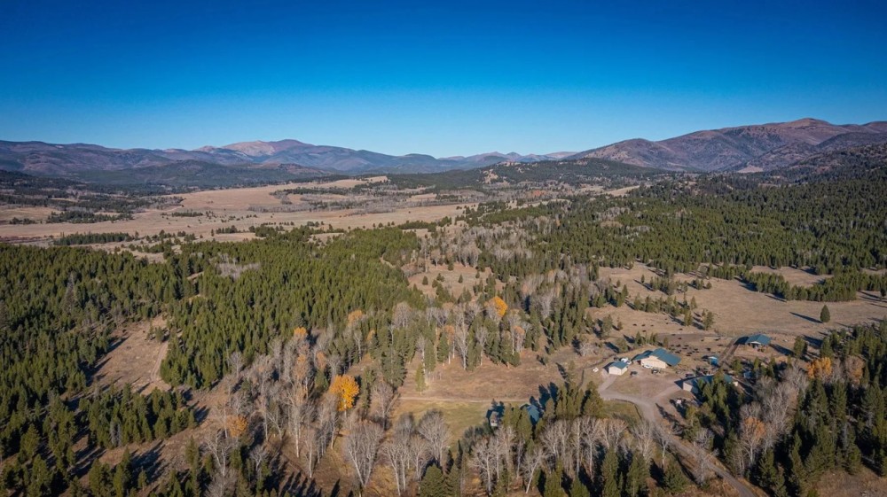 Lewis and Clark Trail Ranch featured image