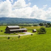 Stunning Cattle Ranch For Sale in Southwest VA images 2