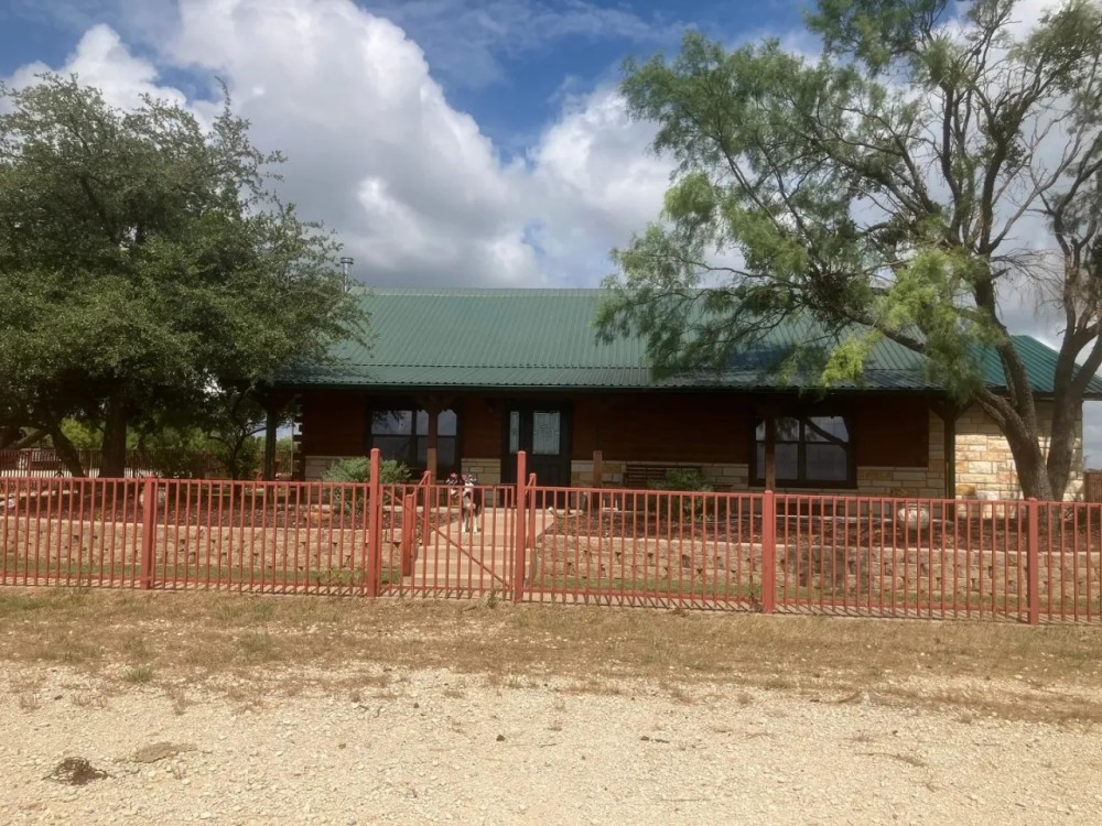 Price Improvement 34.713 - Acres Home Callahan County featured image