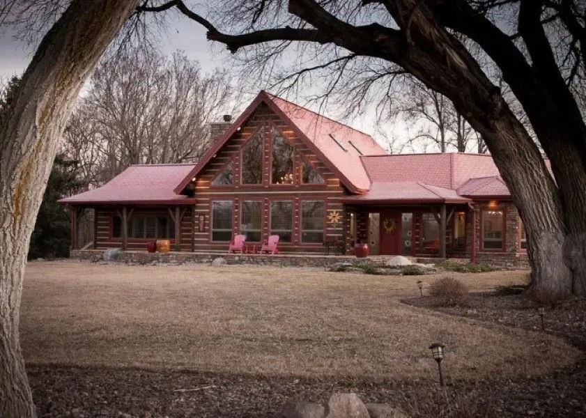 Luxury Log Home Recreational Land For Sale in Fontanelle NE featured image