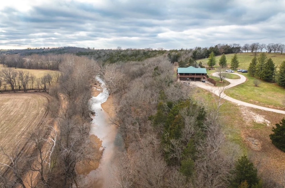 Log Home on the Little Maries River featured image