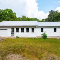 15 - Acres Fenced Back Yard Shop Pond 3 Bed 2 Bath Batesville Arkansas