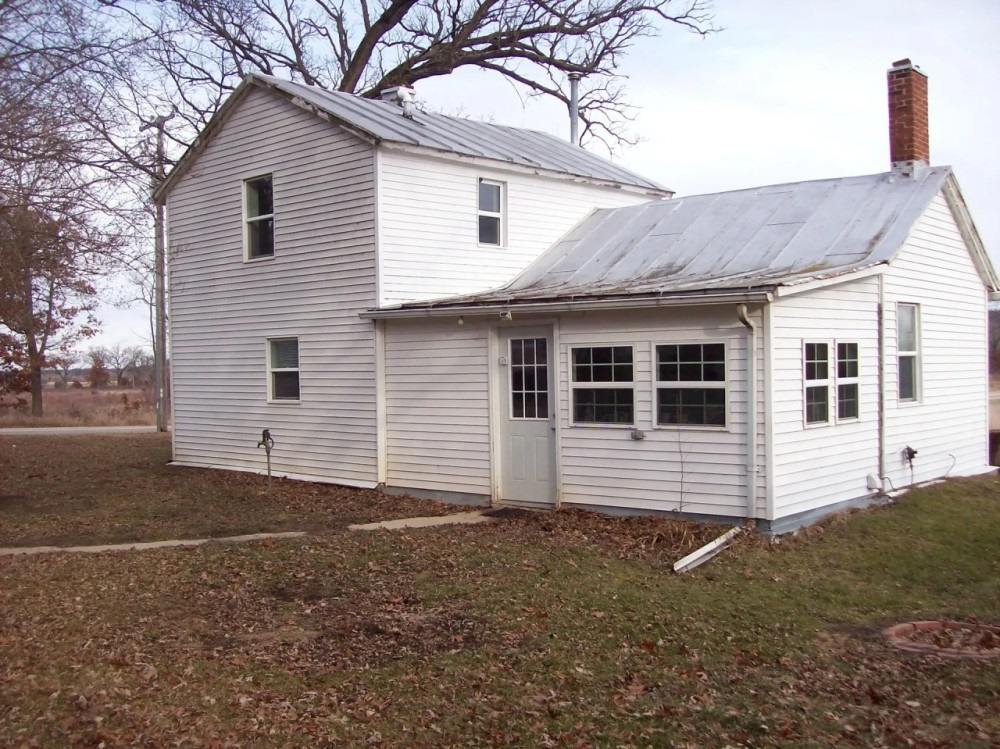 2 Homes and a Barn in Green Lake County featured image