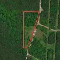 Privacy Abounds on This 2 - Acres
