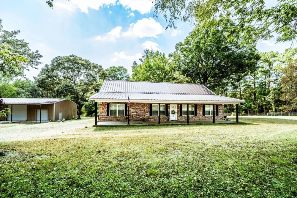 737 Hardy Bottom Road Walker County TX featured image