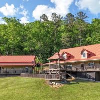 19-Acre Kentucky Country Home for Sale in the Daniel Boone National Forest images 2