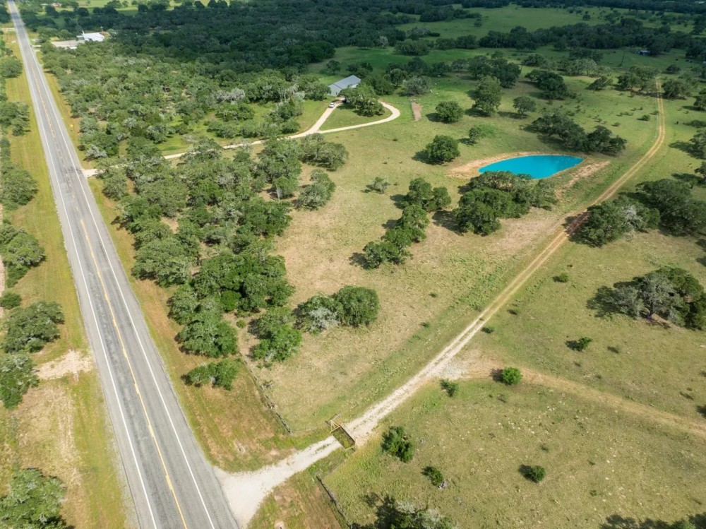 Luxury Barndominium on - 22.5 Acres 15545 State Highway 111 Yoakum TX featured image