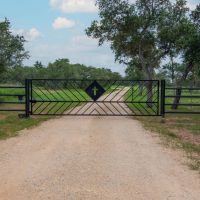 Luxury Barndominium on - 22.5 Acres 15545 State Highway 111 Yoakum TX images 3