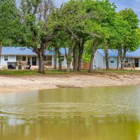 Gillespie County Cherry Mountain Retreat NW of Fredericksburg images 4