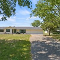 Immaculate Ranch Retreat images 4