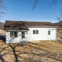 CHARMING 3- BEDROOM HOME ON 20 ACRES images 4