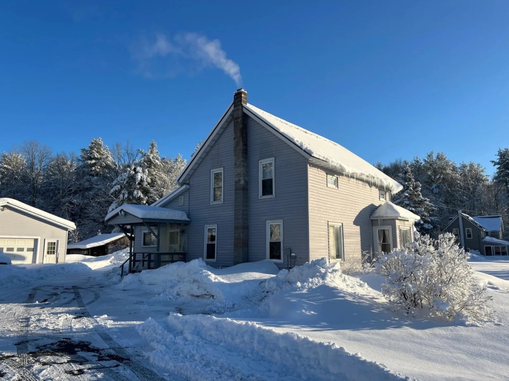 33 acres with 1870 Sq Ft 4 Bedroom Home Fine NY featured image