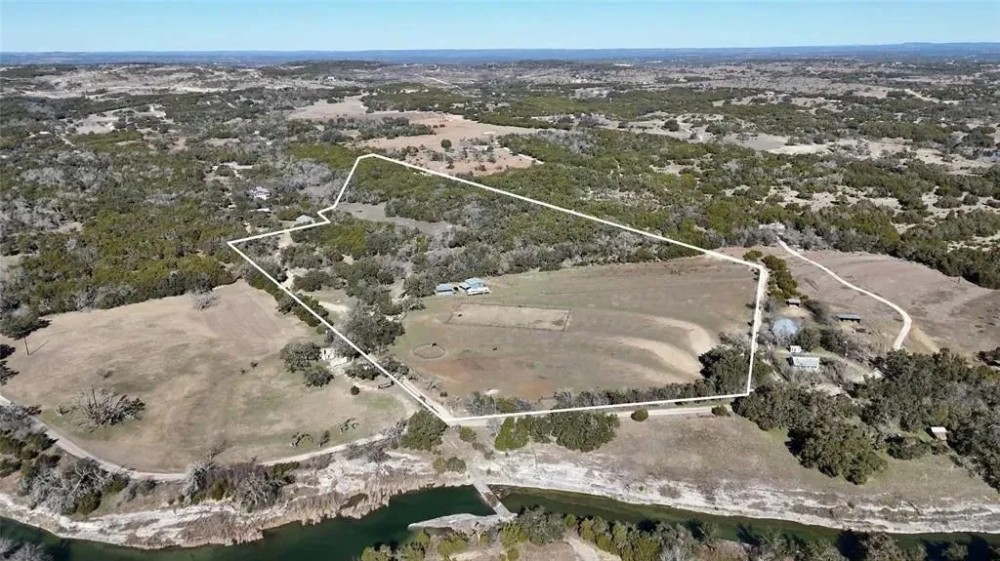 1750 Loop 165 Loop B Dripping Springs Texas 78620 featured image
