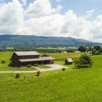 Stunning Cattle Ranch For Sale in Southwest VA images 2