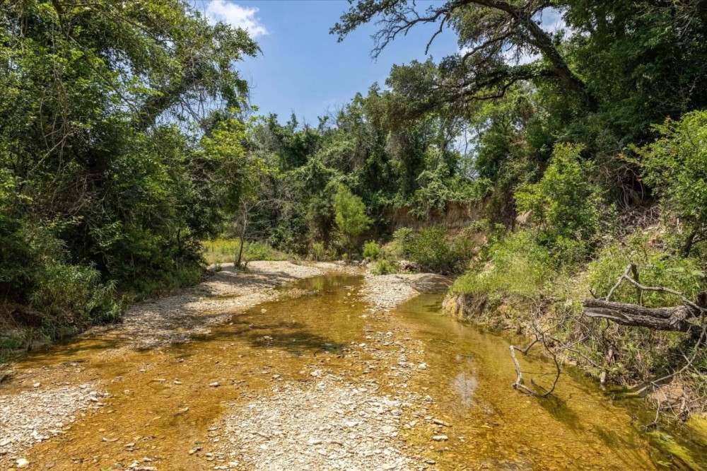 River Frontage and Acreage North of Stephenville featured image