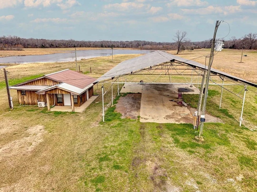 105 Acres With a Cabin in Claiborne County MS featured image