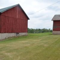 Central Waupaca County Farm House with 88 Acres images 3