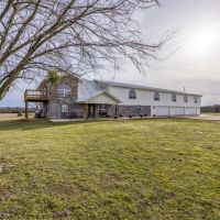 Luxury Home on 110 Acres in Calera OK images 3