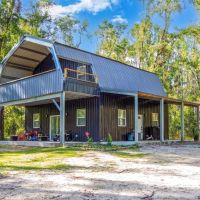 Barndominium 10 Acres of Land in Live Oak FL for Sale