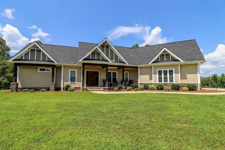 Virginia Country Retreat w Private Lake featured image