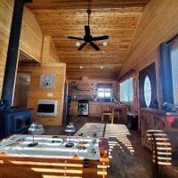 Comfort and adventure in this cozy lakefront cabin images 5