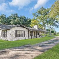 5420 Frances Rd La Grange Texas 78945 Fayette County images 2