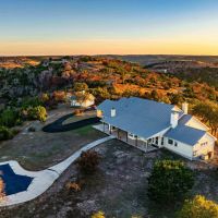 Kendall County Twin Mountain Ranch S of Comfort images 2