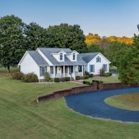502-Acres of Farmland in Burkesville KY for Sale - Beautiful Country Home images 4
