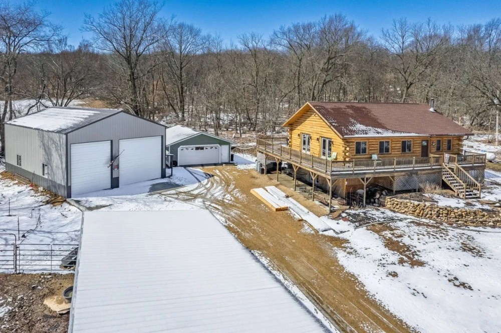 Charming Log Home on 11.57 - Acres in the Town of Lewiston featured image