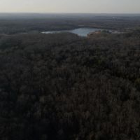 327-Acre Lakefront Hunting Estate in Mineral Point Missouri images 3