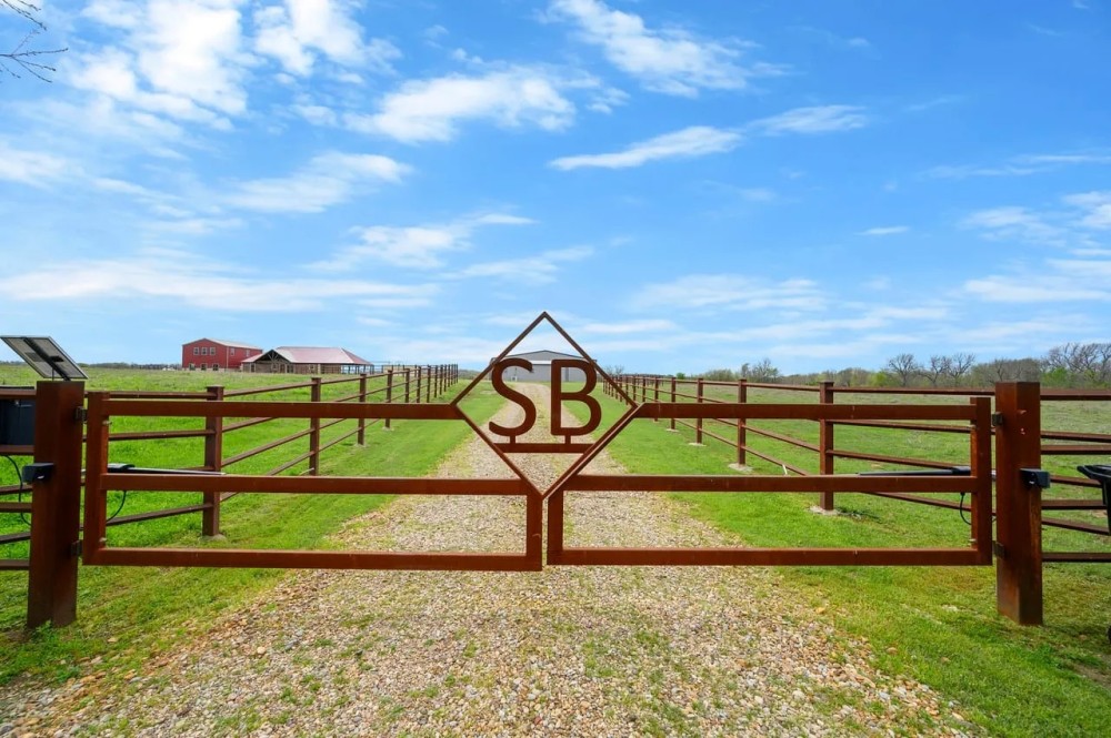 Amazing Elm Creek Ranch Choctaw County OK 580 AC featured image