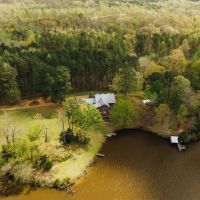 Waterfront Home on 1.54 Acres in Carroll County MS images 2