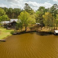 Waterfront Home on 1.54 Acres in Carroll County MS images 4