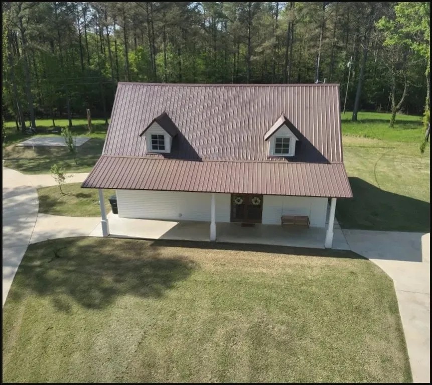 33 Acres with a Home in Holmes County at 700 Rathell Road in Lexington MS featured image