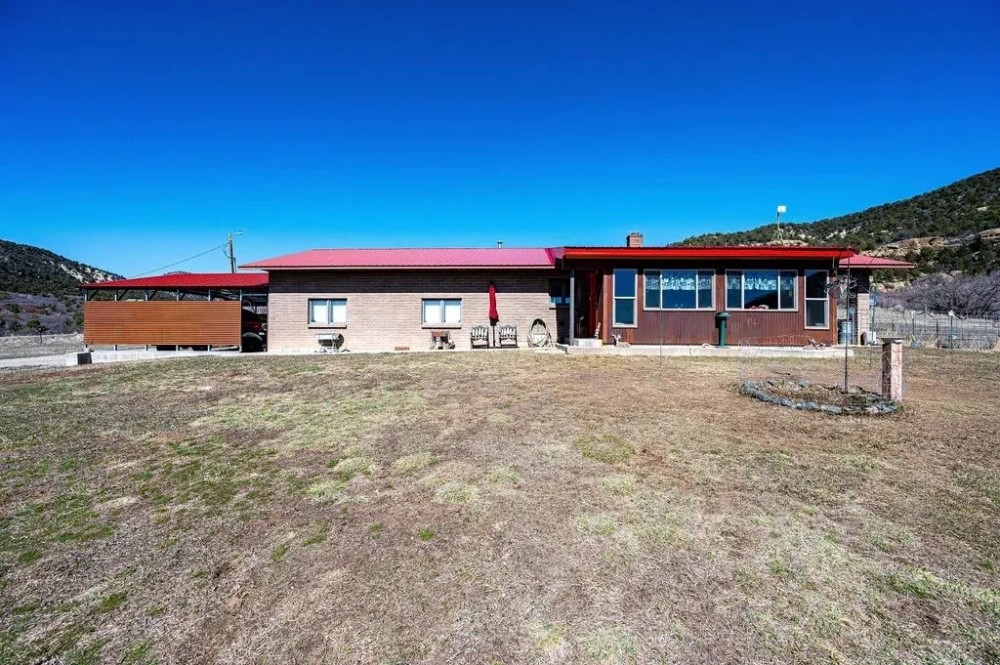 Mountain Property with Big Views featured image