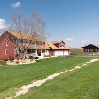 Luxurious Executive Compound for Sale in Southwest Wisconsin images 5