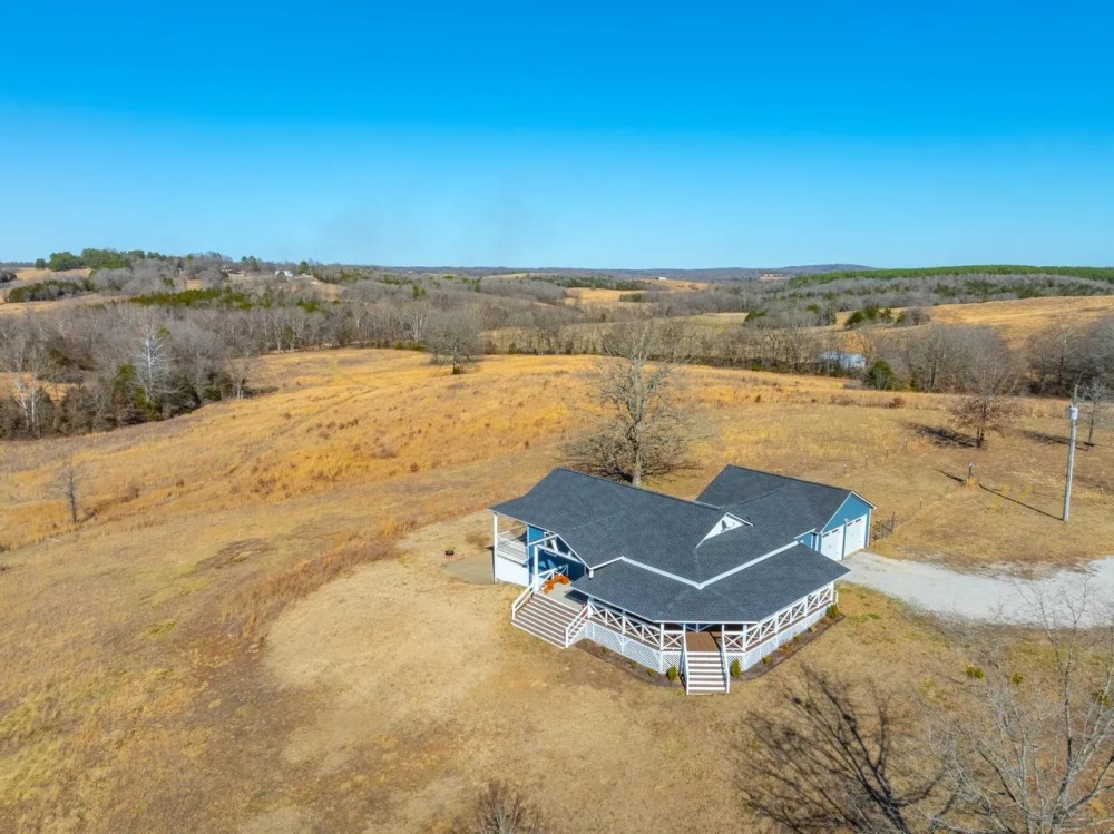 45 - Acres with a Hilltop Home Shop Barn Creek 3 Ponds Mount Pleasant Arkansas featured image