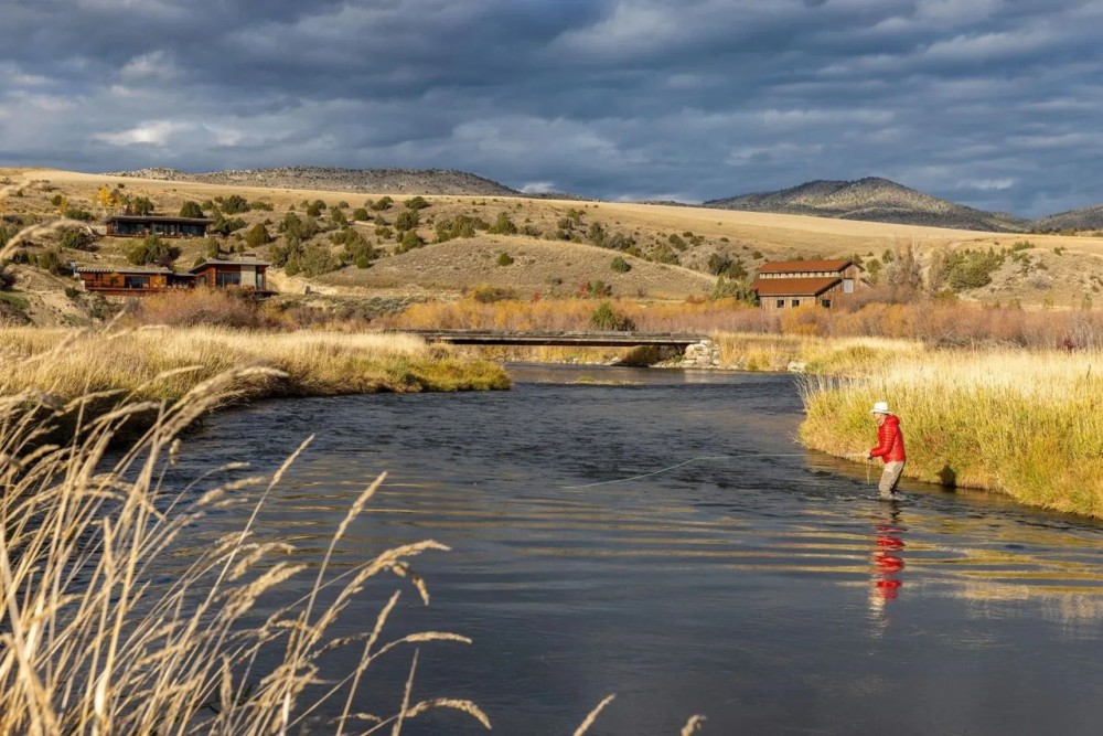 Gallatin Crosswaters Estate featured image