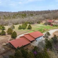 Home And Equestrian Facilities In A Private Picturesque Setting Near Springfield images 4