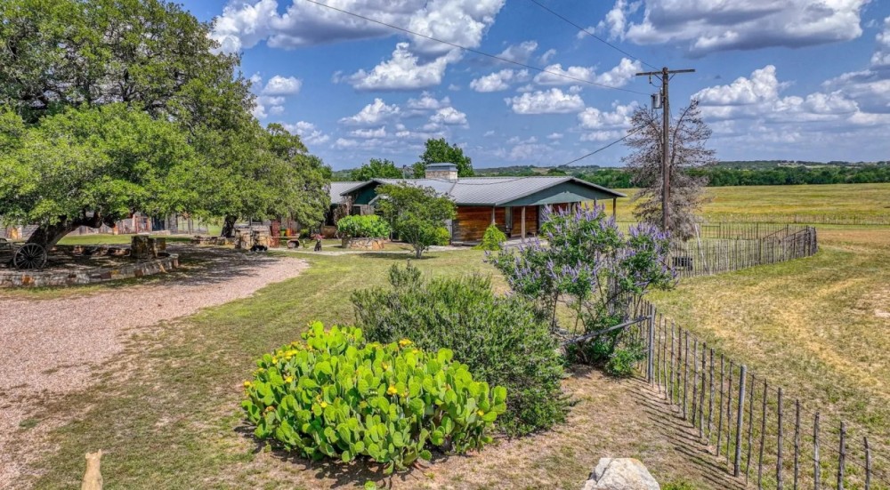 8601 Star Hollow Road Lipan Texas 76462 featured image