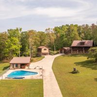 7.2-Acre Log Home in Jacksonville Alabama for Sale images 2