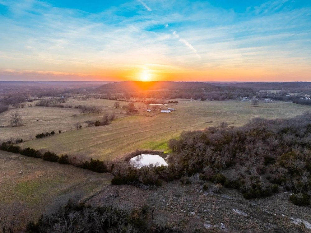 78 S 437 Road Locust Grove OK 74352 featured image