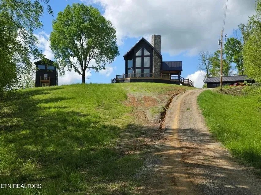 Dream cabin on 153ac in Hancock County Tennessee featured image