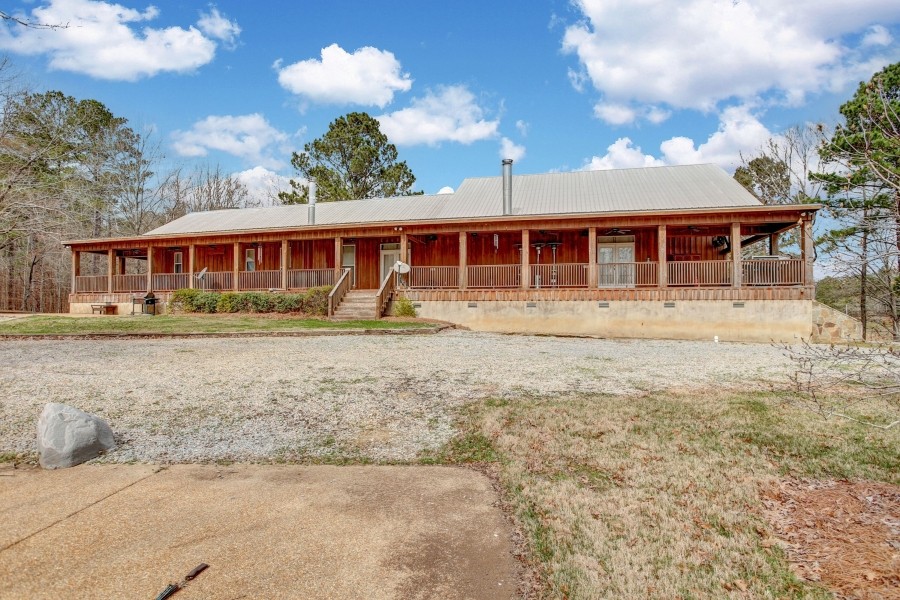 215 Acres with a Lodge in Hinds County at 7692 Anderson Road in Edwards  MS featured image