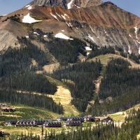 Saddle Ridge Getaway  ski-in ski-out